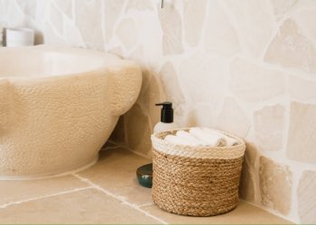 Kamer 5 badkamer deel 3